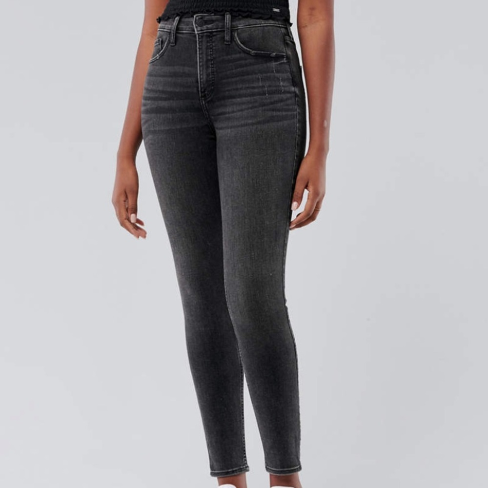 Black Hollister skinny jeggings